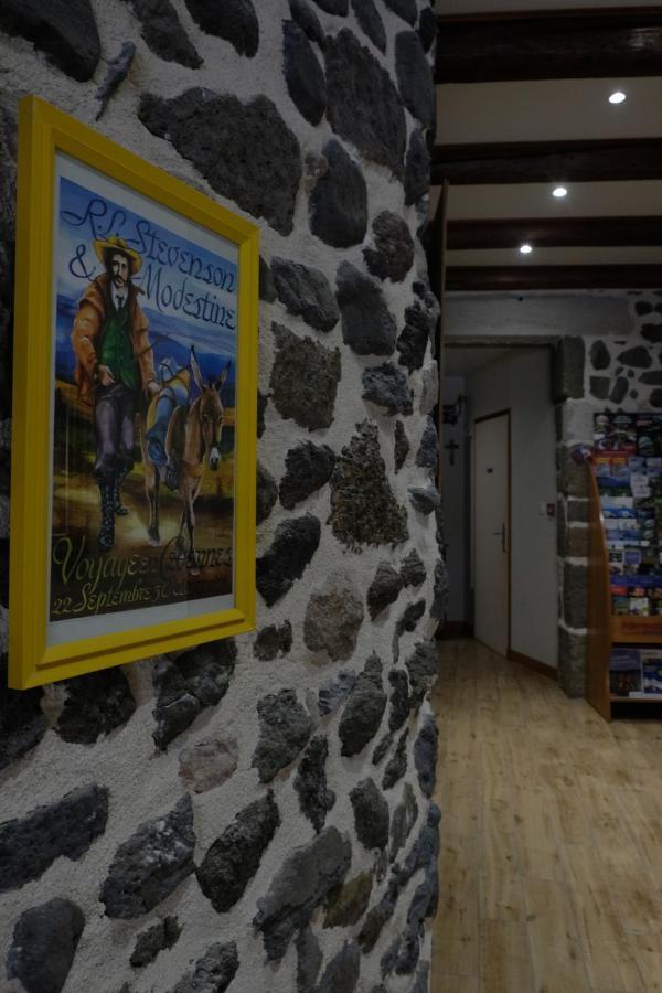 Le Bilboquet Hotel Le Puy-en-Velay ภายนอก รูปภาพ