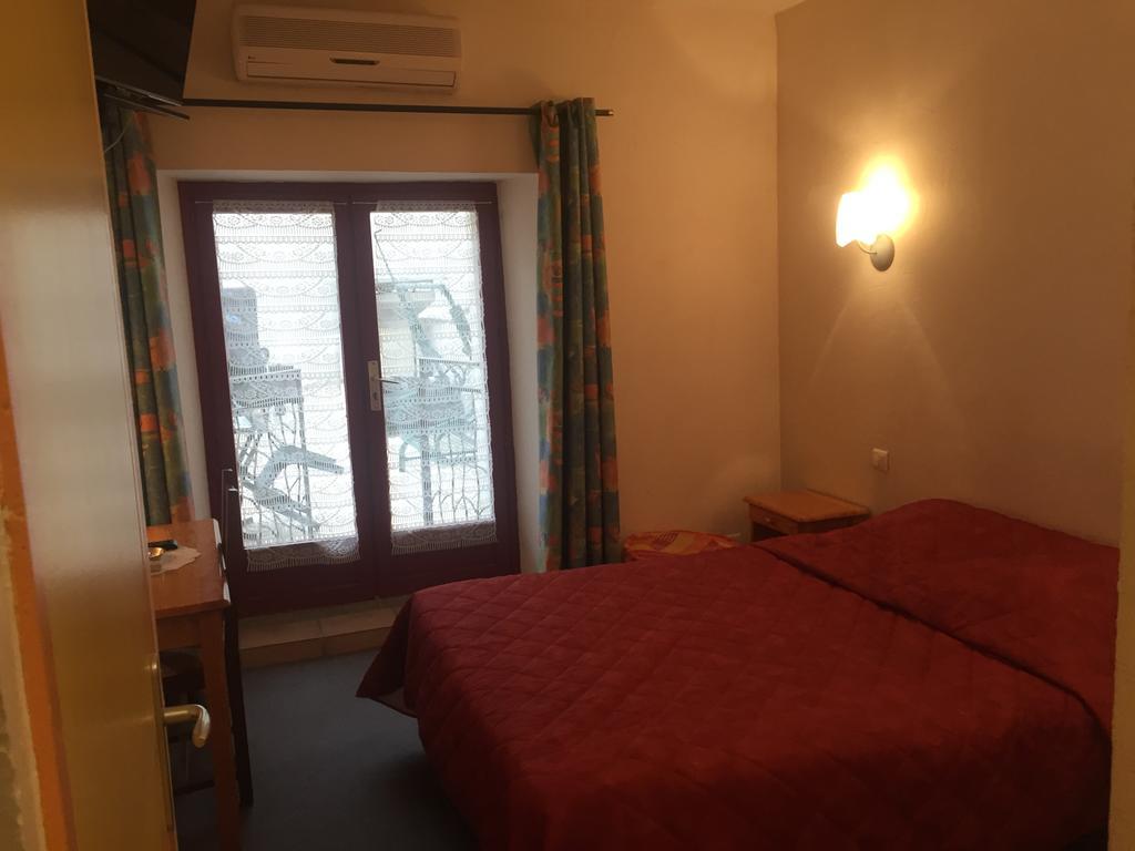 Le Bilboquet Hotel Le Puy-en-Velay ภายนอก รูปภาพ